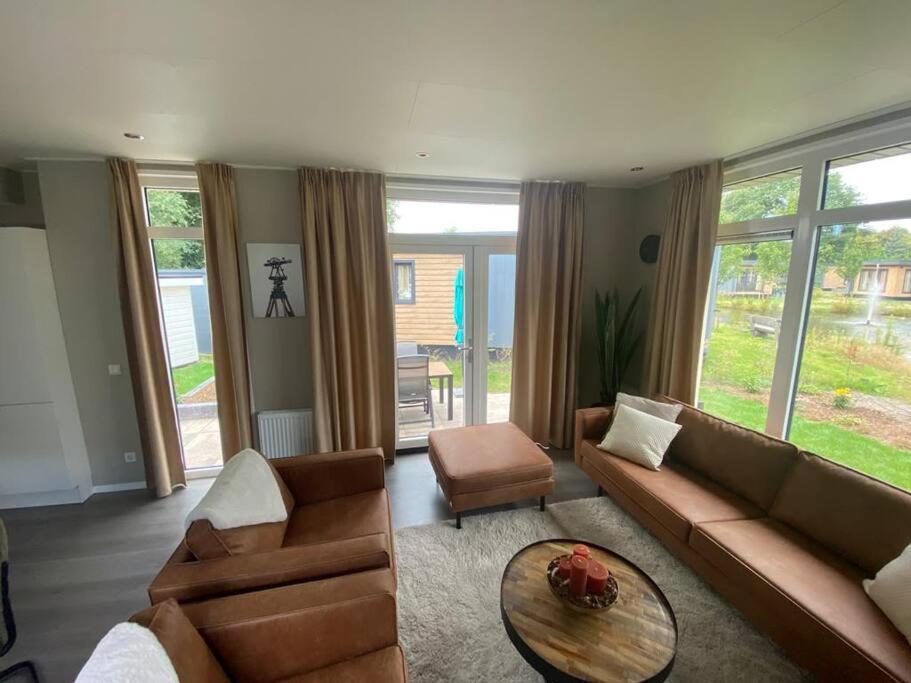 Kindvriendelijk Luxe Chalet In De Bossen Met Prive Sauna Harderwijk Exteriör bild